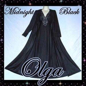 Vintage OLGA Black Full Sweep Nightgown Robe Set M